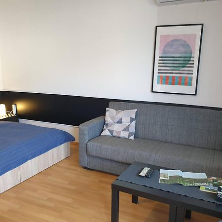 Central Apartman Salgótarján Esterno foto