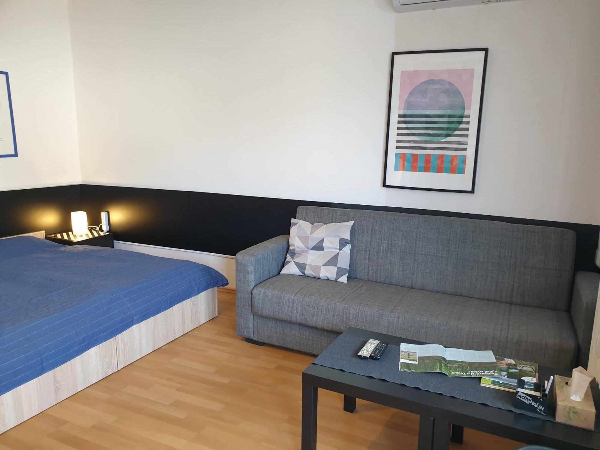 Central Apartman Salgótarján Esterno foto