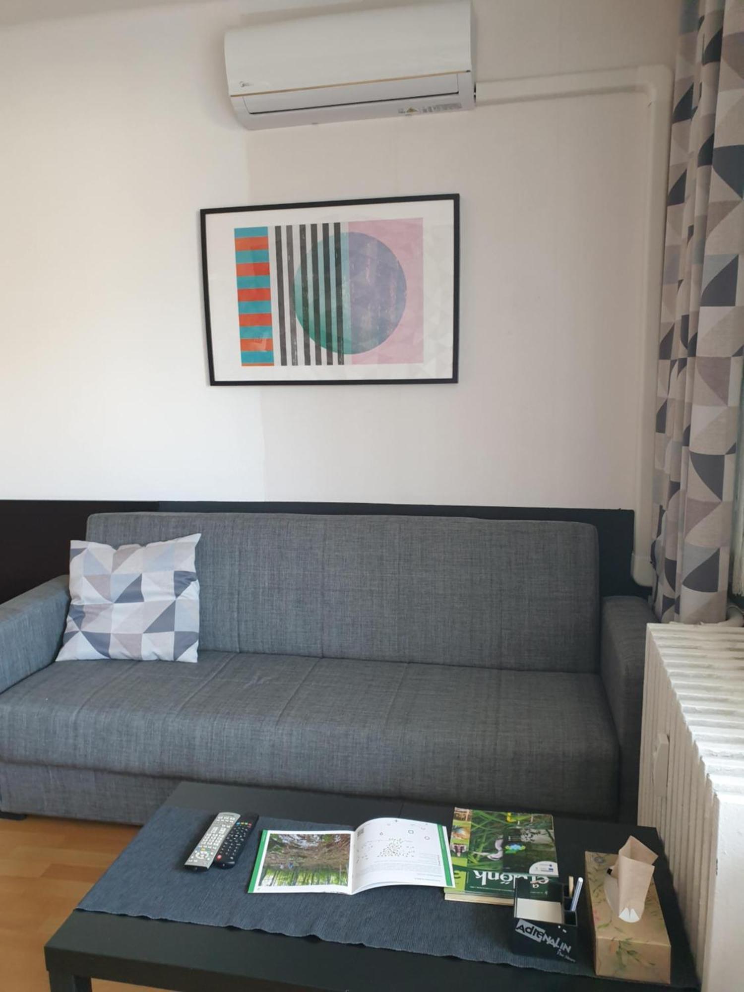 Central Apartman Salgótarján Esterno foto