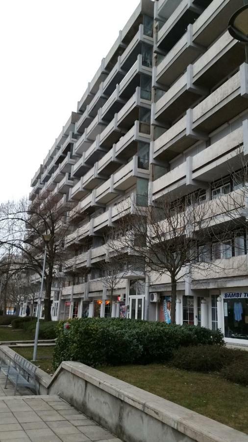 Central Apartman Salgótarján Esterno foto